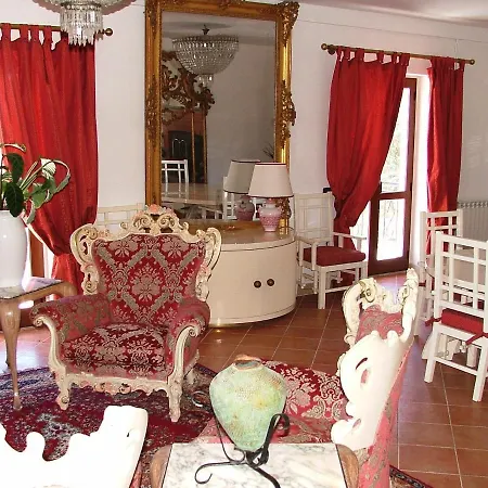 Spacious, Luxury In Castle Giuliopoli With Pool Rosello